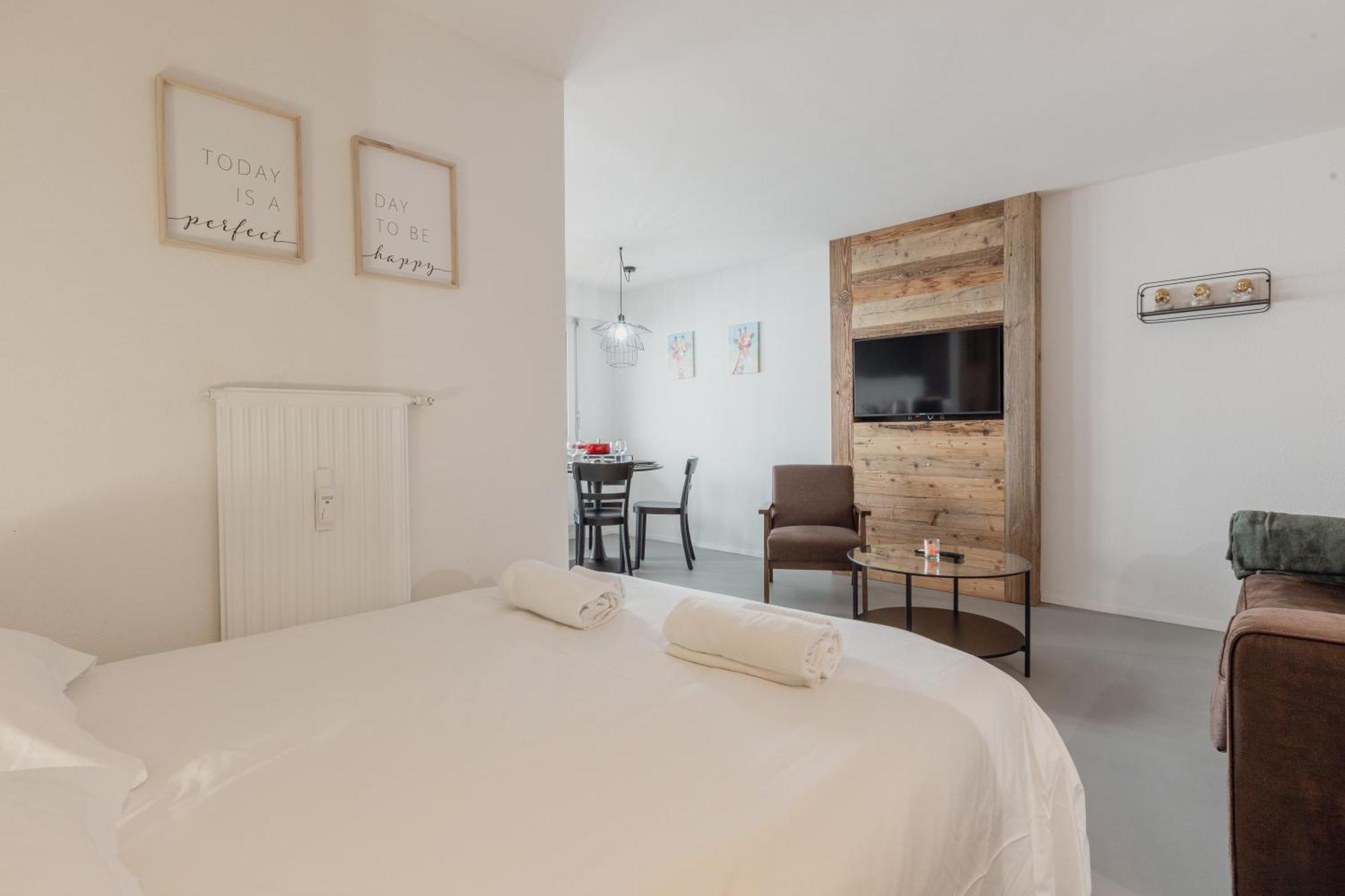 Magnifique Appartement Proche Du Centre Кранс Монтана Екстериор снимка